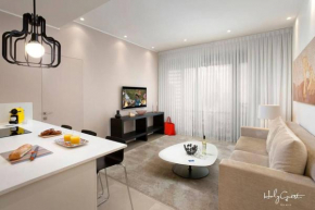 Chic 1BR in White City by HolyGuest